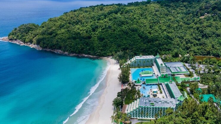 Le Meridien Phuket Beach Resort